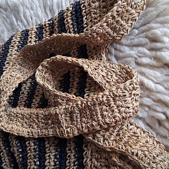 Scala  Collection Crossbody - Picture 11 of 11